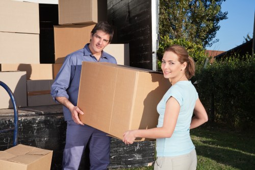 Local movers handling Belgravia same day relocation