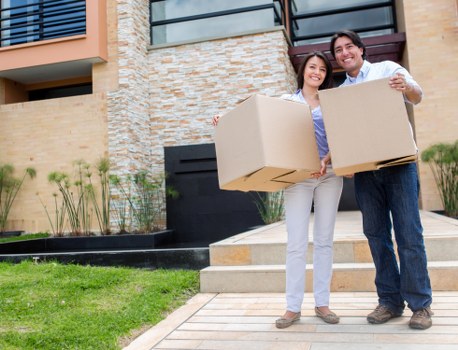 Packing and transporting student belongings during a Belgravia removal